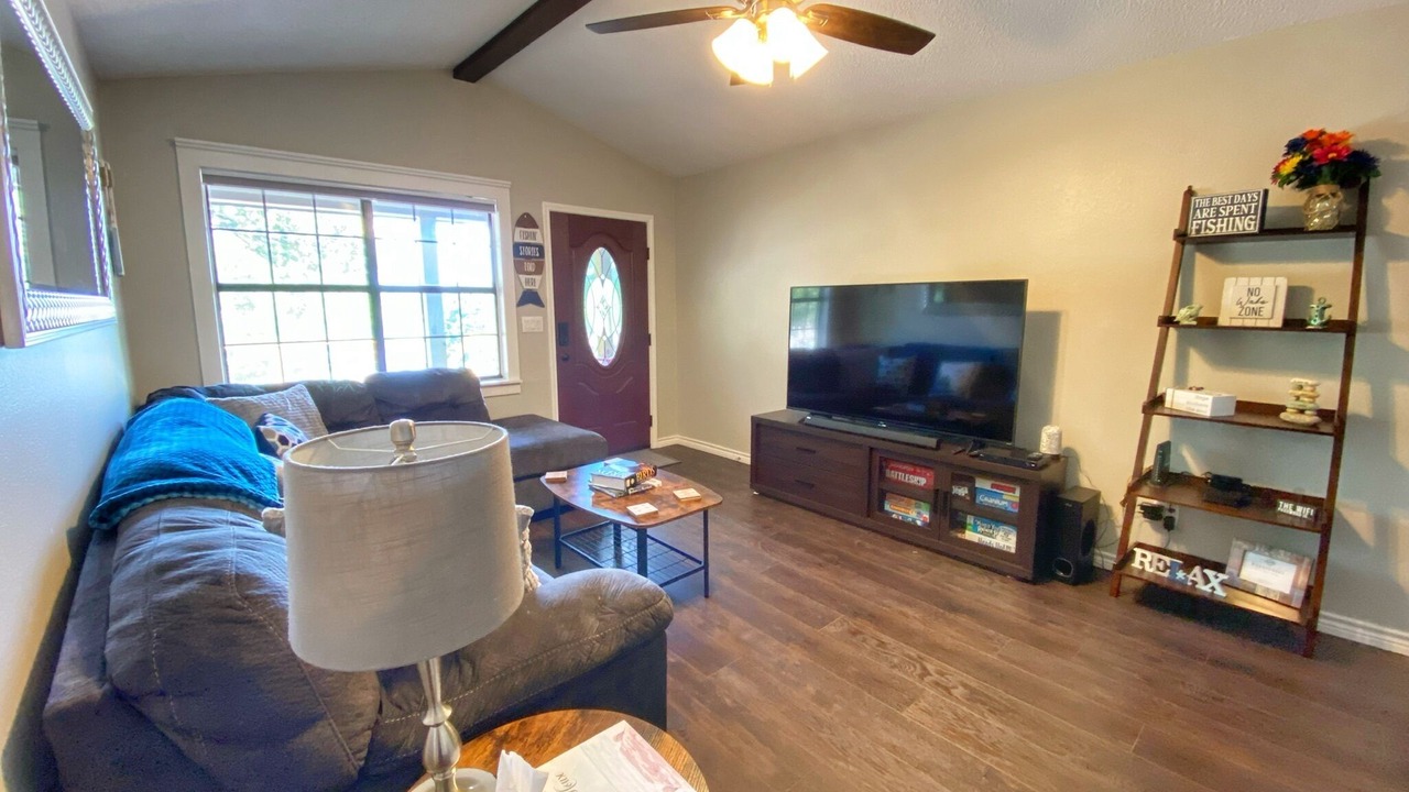 Photo of Livingroom in Wood County