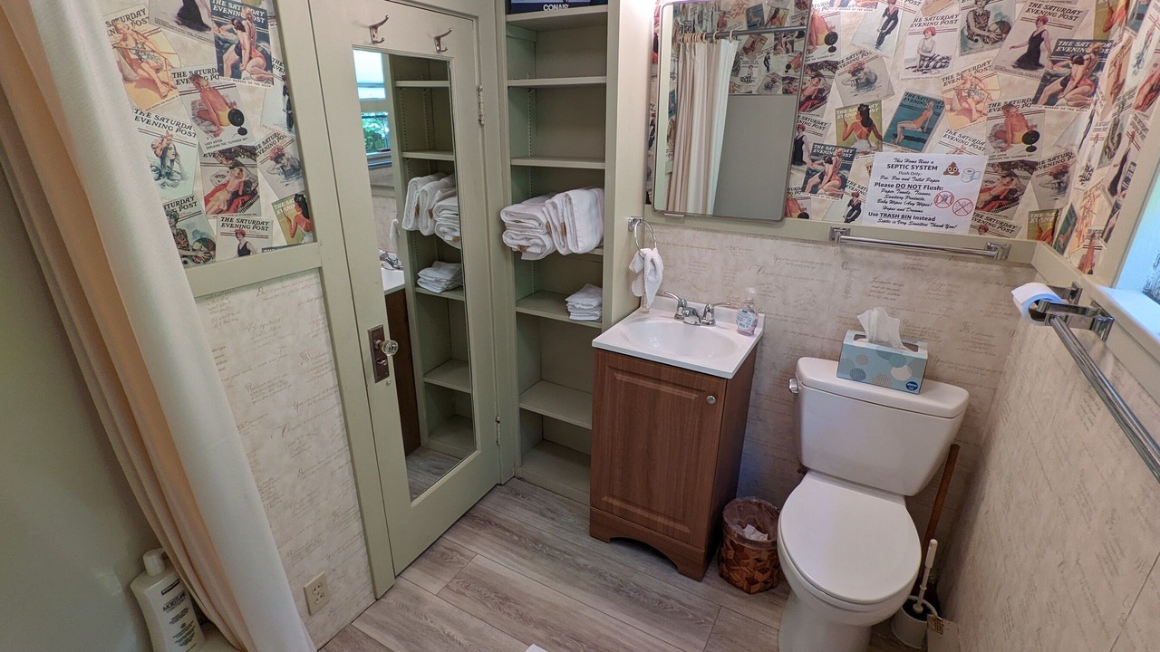 Photo of Bathroom in Lake Roesiger