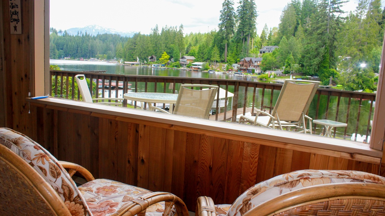 Photo of Outdoor in Lake Roesiger