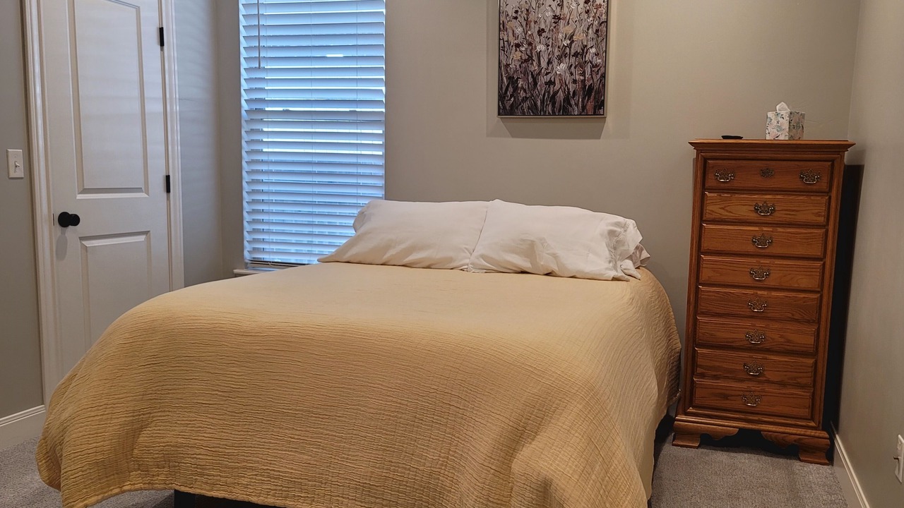 Photo of Bedroom in Canyon