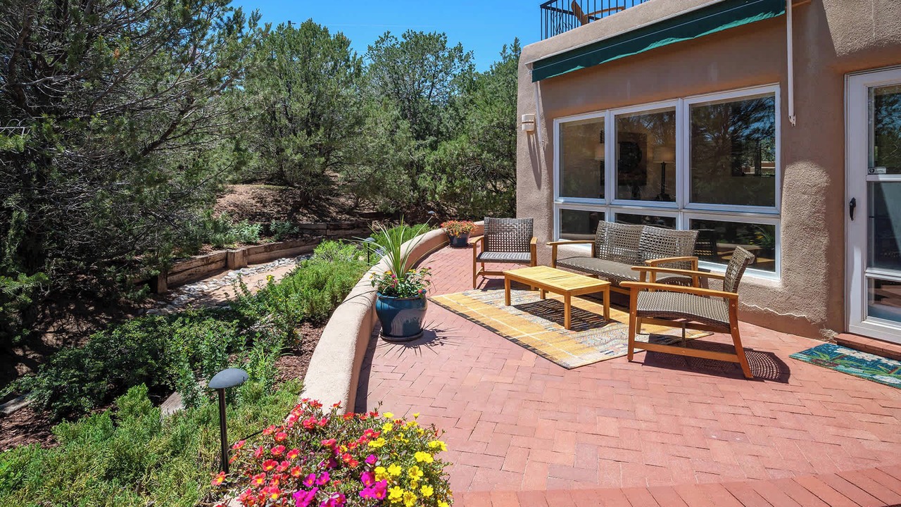 Photo of Patio Balcony in Northeast Santa Fe