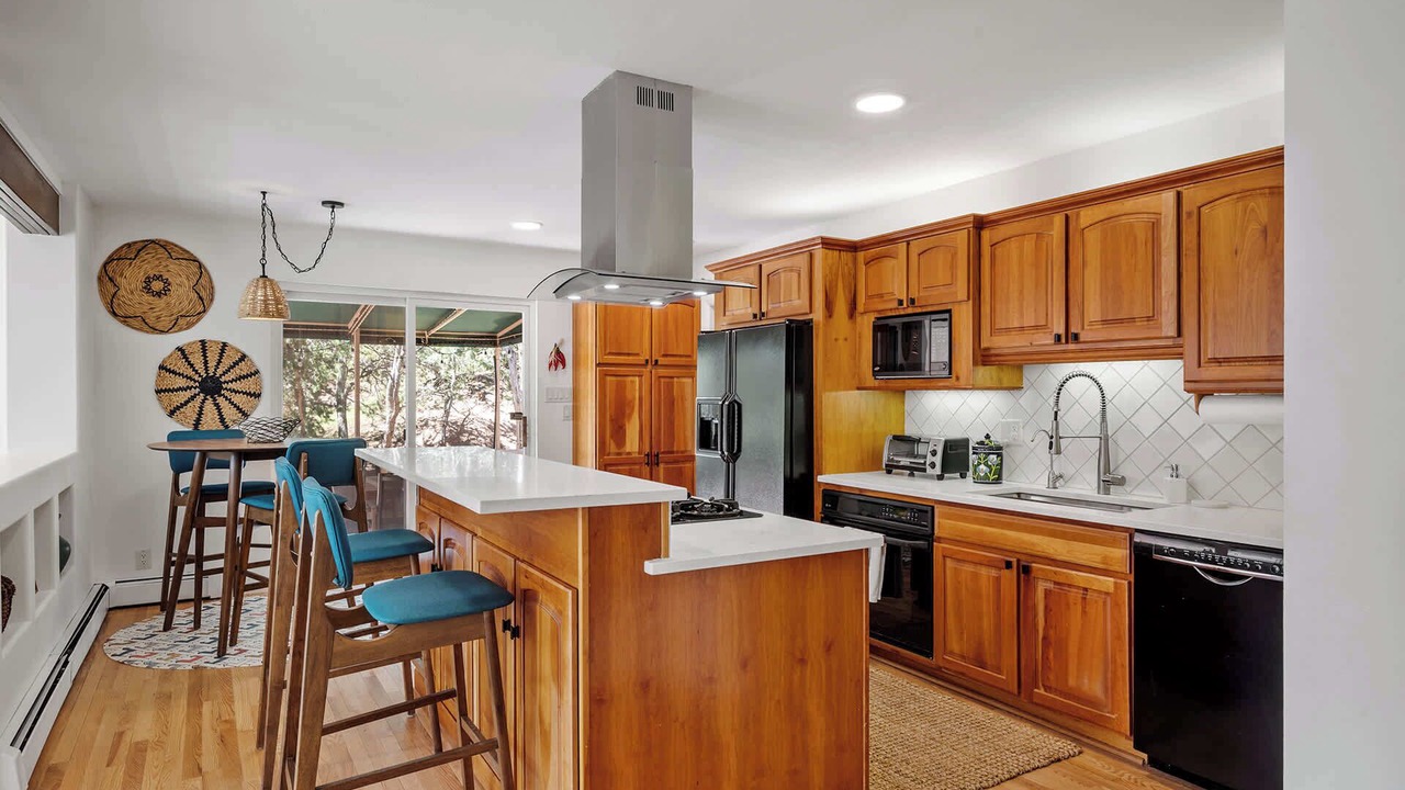 Photo of Kitchen in Northeast Santa Fe