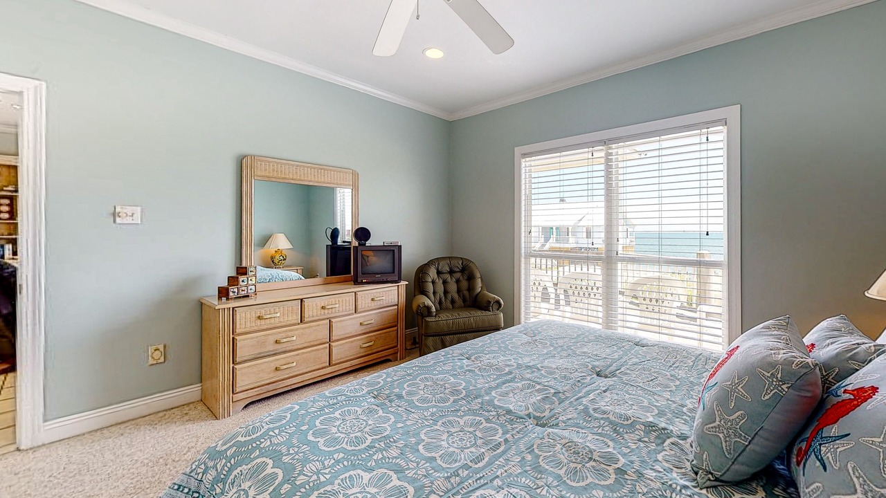 Photo of Bedroom in Audubon Place