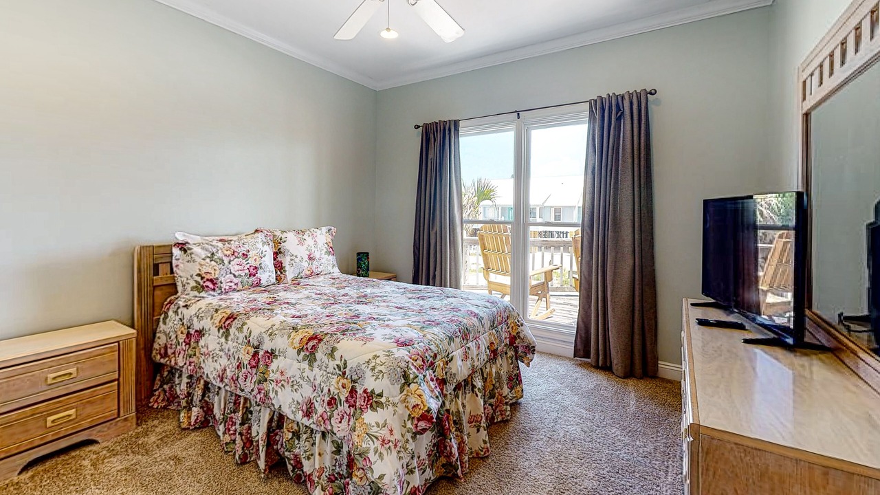 Photo of Bedroom in Audubon Place