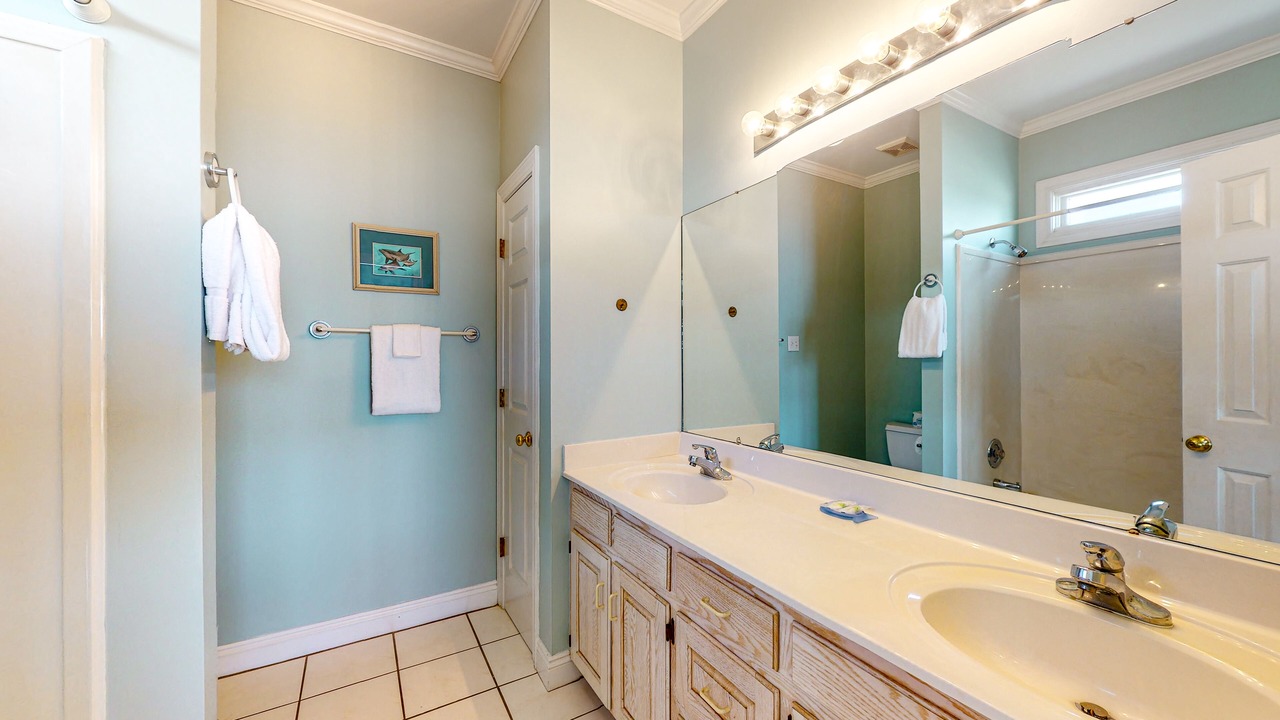 Photo of Bathroom in Audubon Place