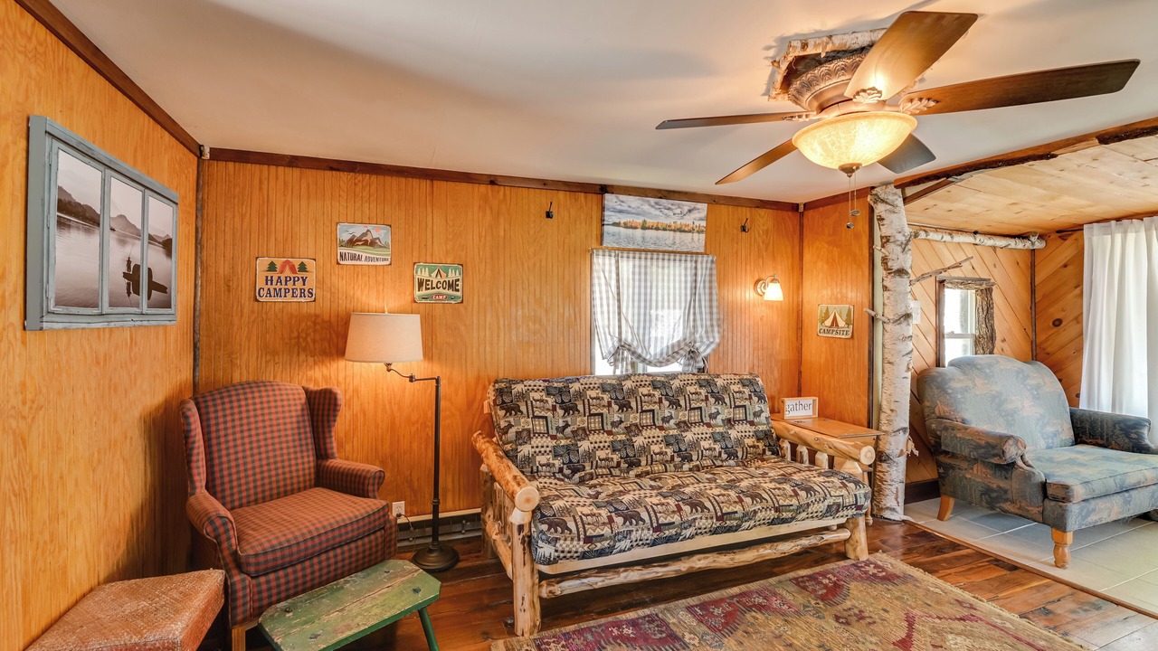 Photo of Livingroom in Caroga Lake