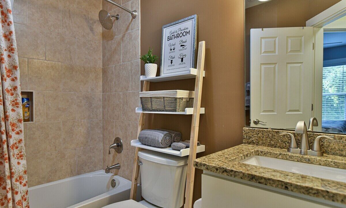 Photo of Bathroom in Woodfin