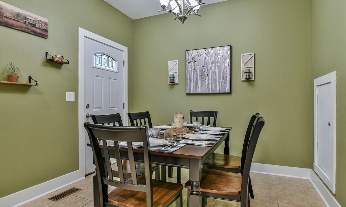 Photo of Bedroom in Woodfin