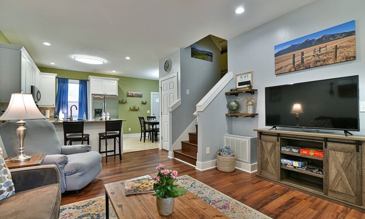 Photo of Bedroom in Woodfin