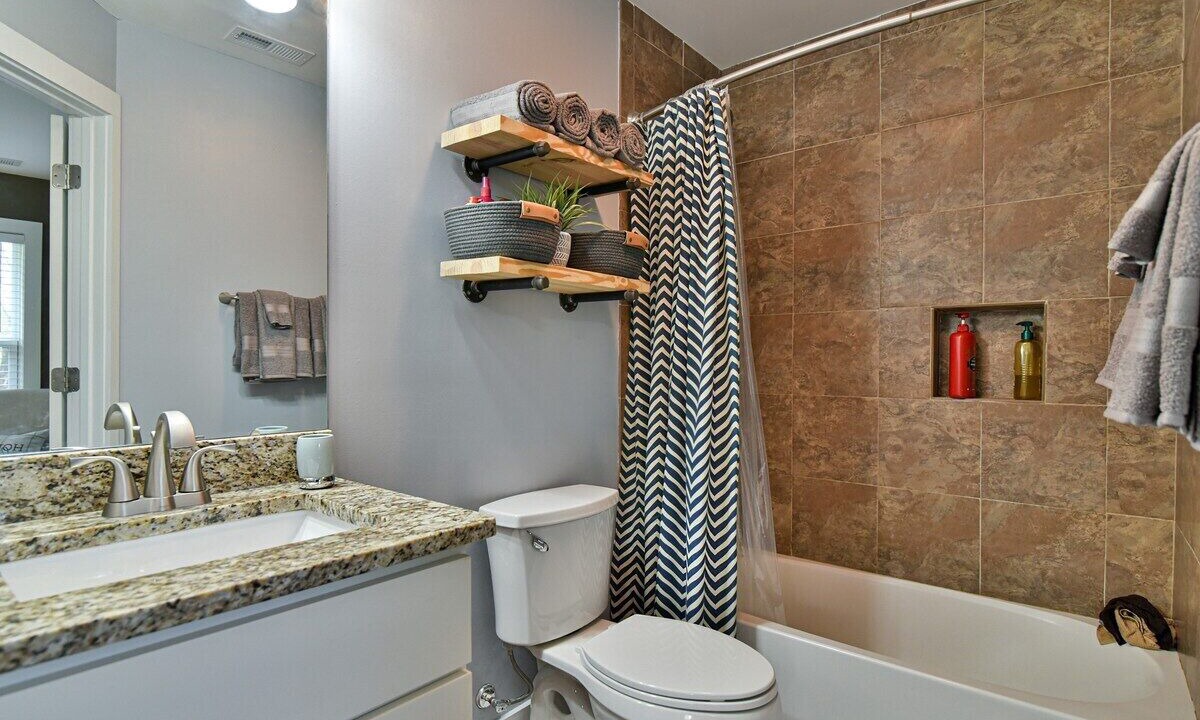Photo of Bathroom in Woodfin