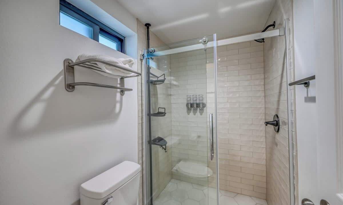 Photo of Bathroom in Canyon Lake