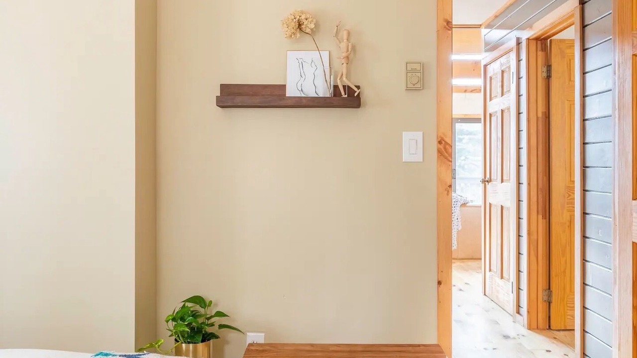 Photo of Bedroom in Roscoe