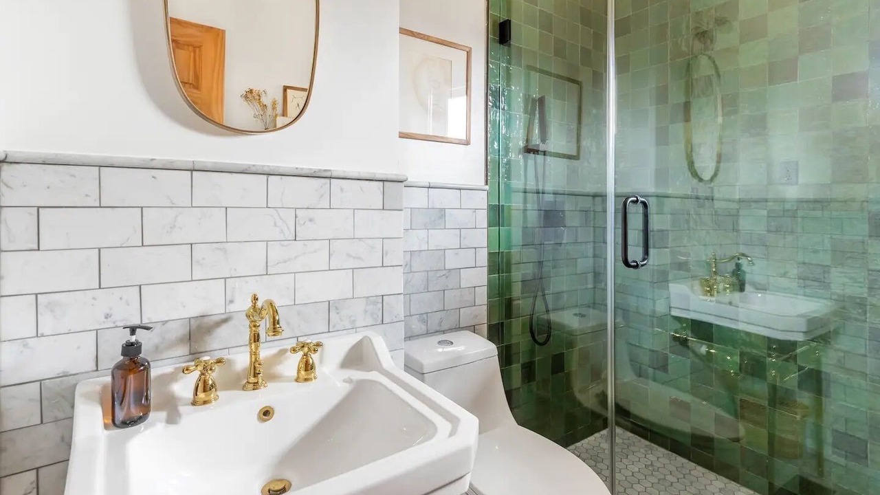 Photo of Bathroom in Roscoe