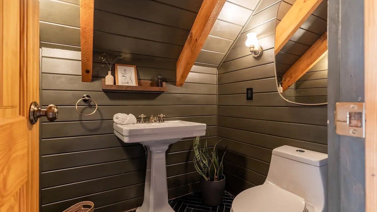 Photo of Bathroom in Roscoe