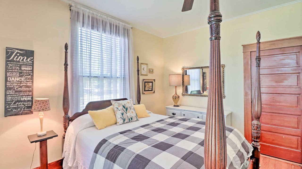 Photo of Bedroom in Mountain Home