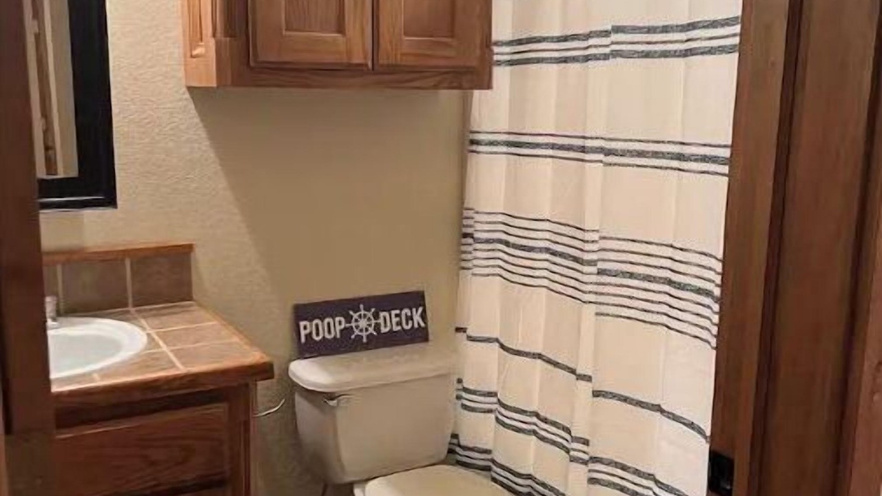 Photo of Bathroom in Vian
