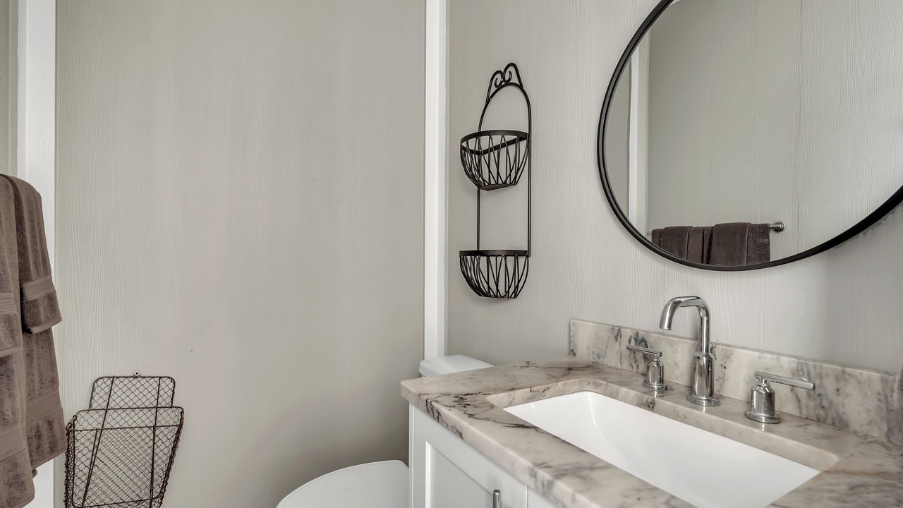 Photo of Bathroom in Kingsland