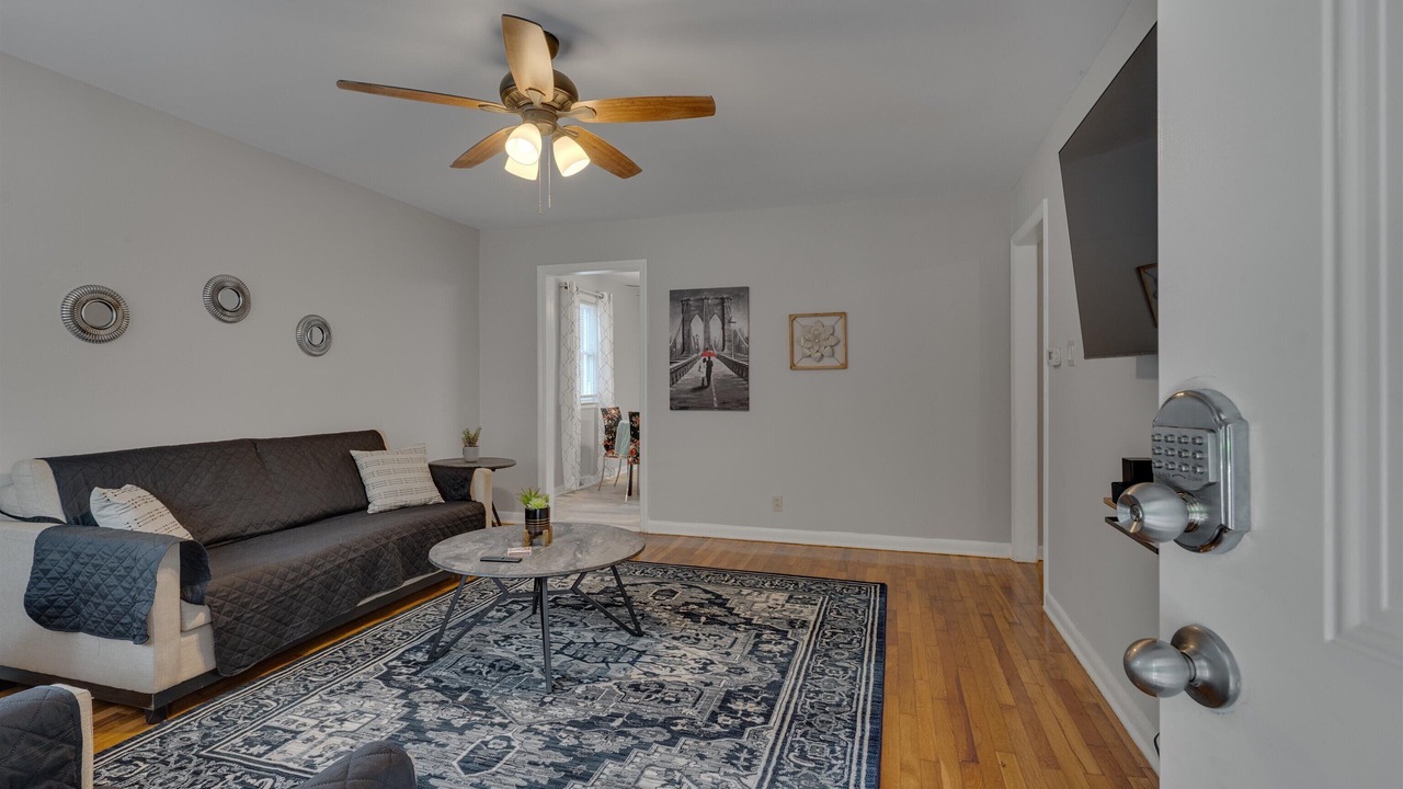 Photo of Livingroom in Durham