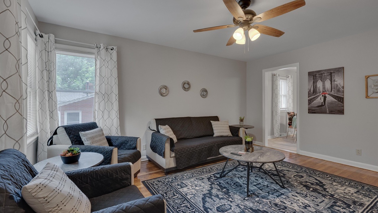 Photo of Livingroom in Durham