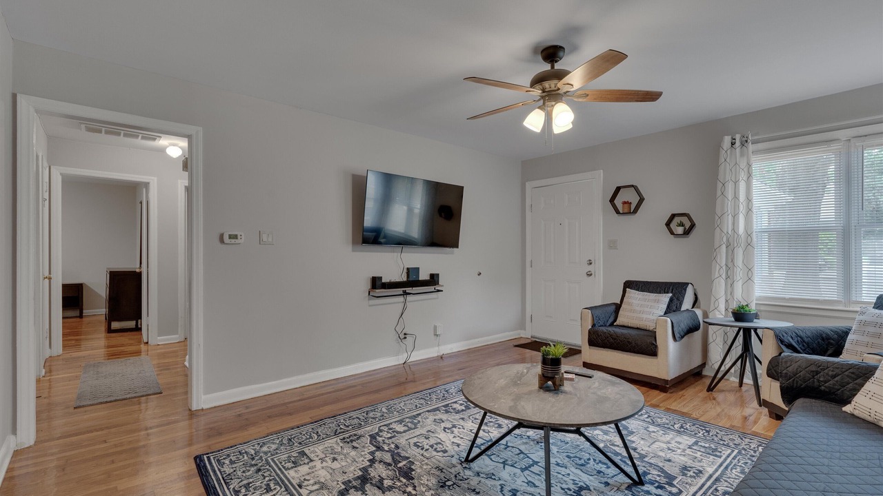 Photo of Livingroom in Durham