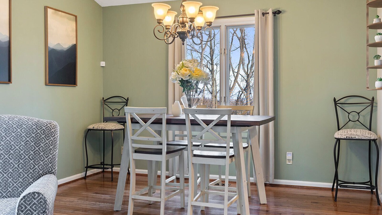 Photo of Bedroom in McGaheysville