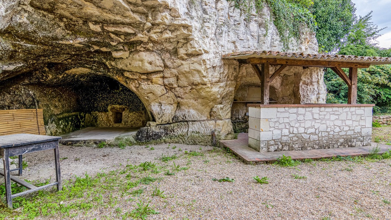 Photo of Outdoor in Forges