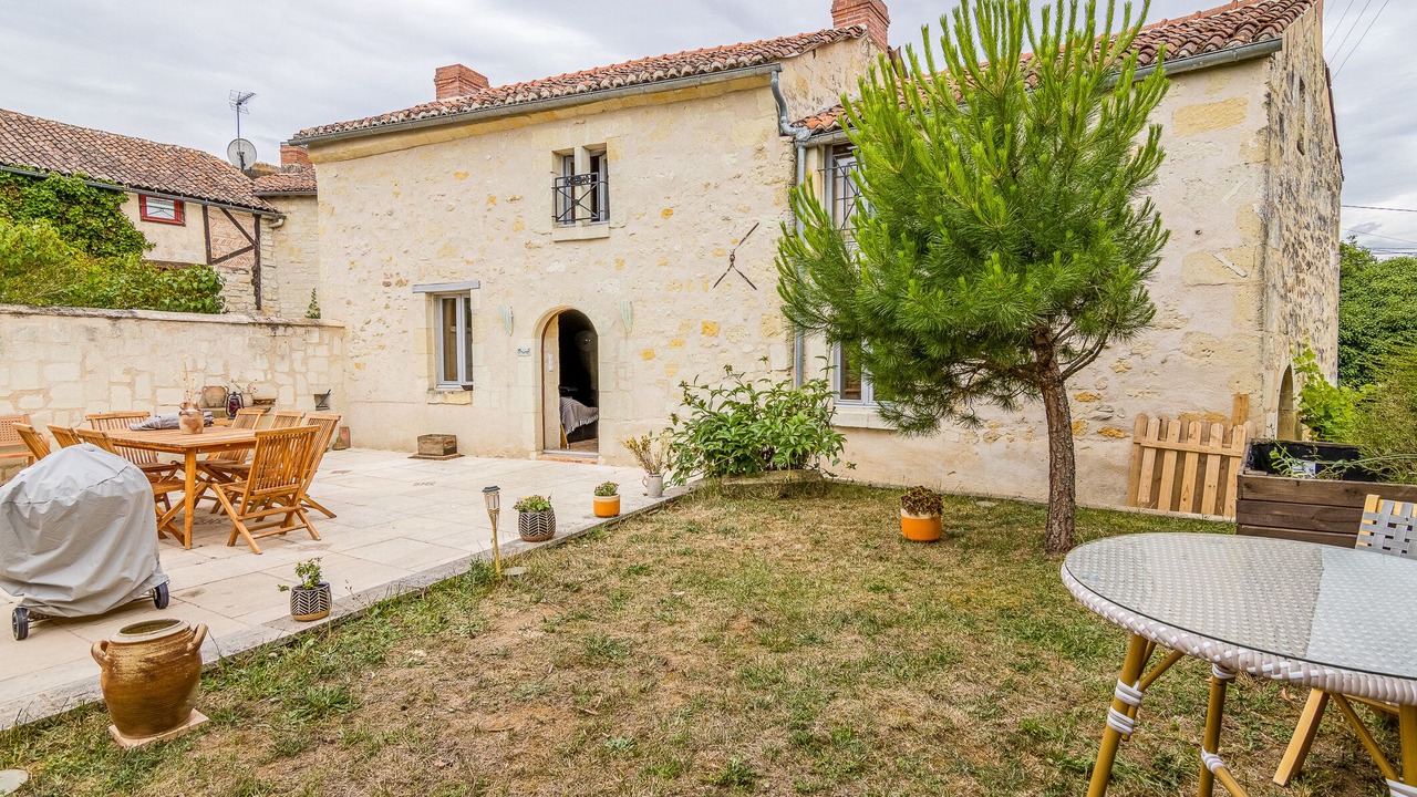 Photo of Outdoor in Forges