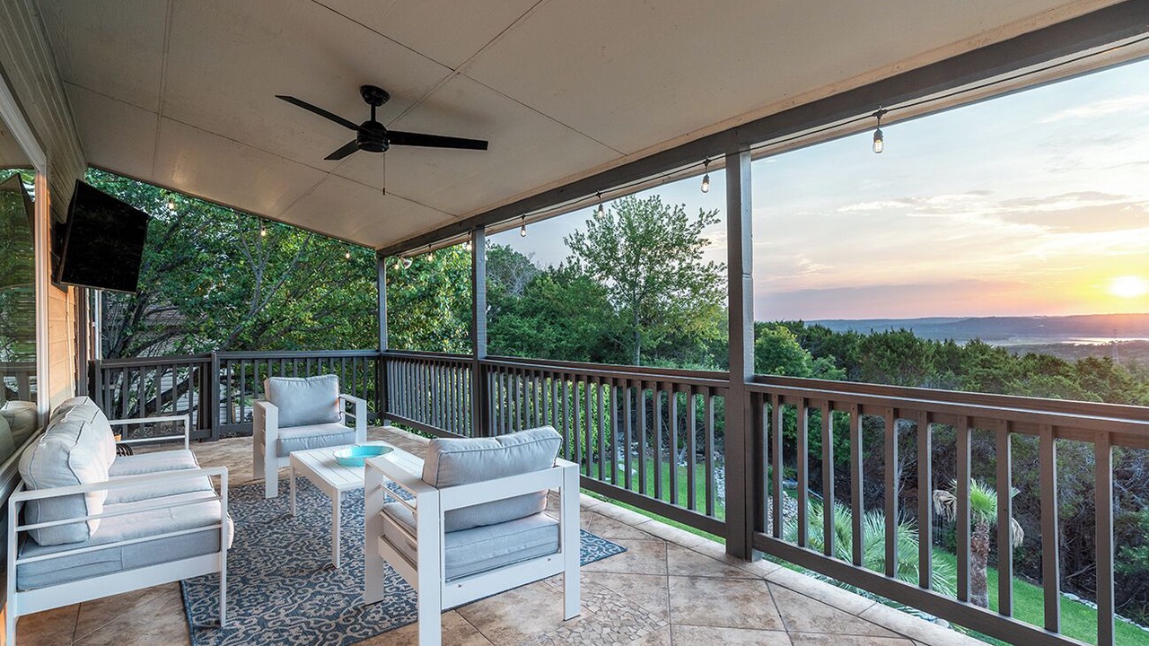 Photo of Patio Balcony in Lago Vista