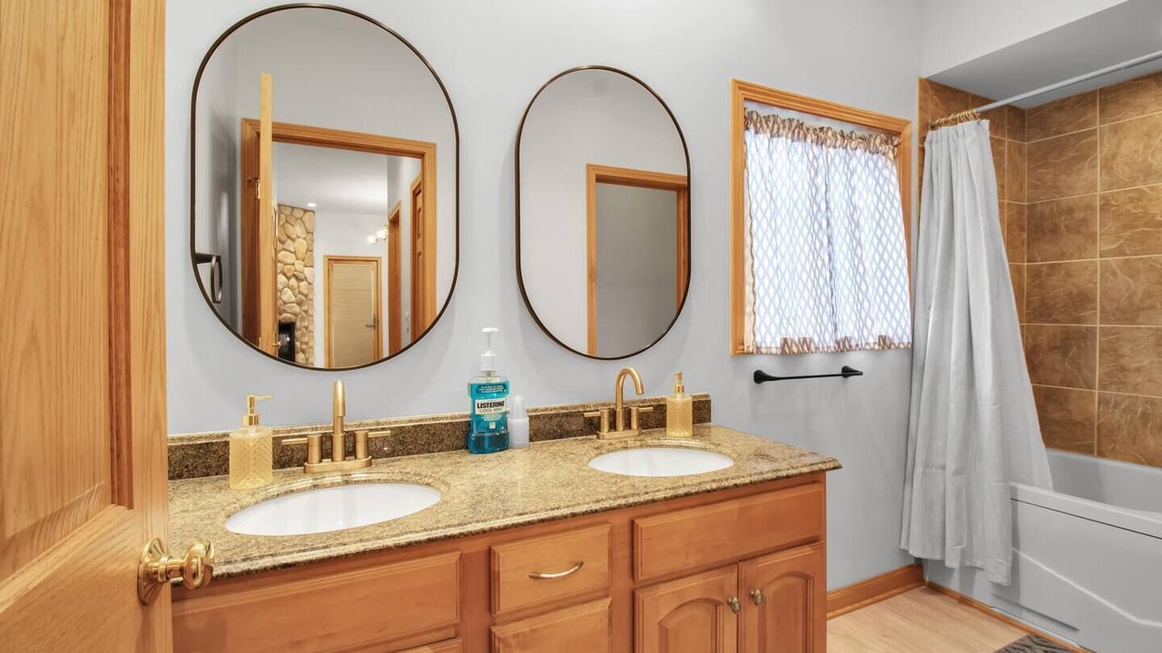 Photo of Bathroom in Ellicottville