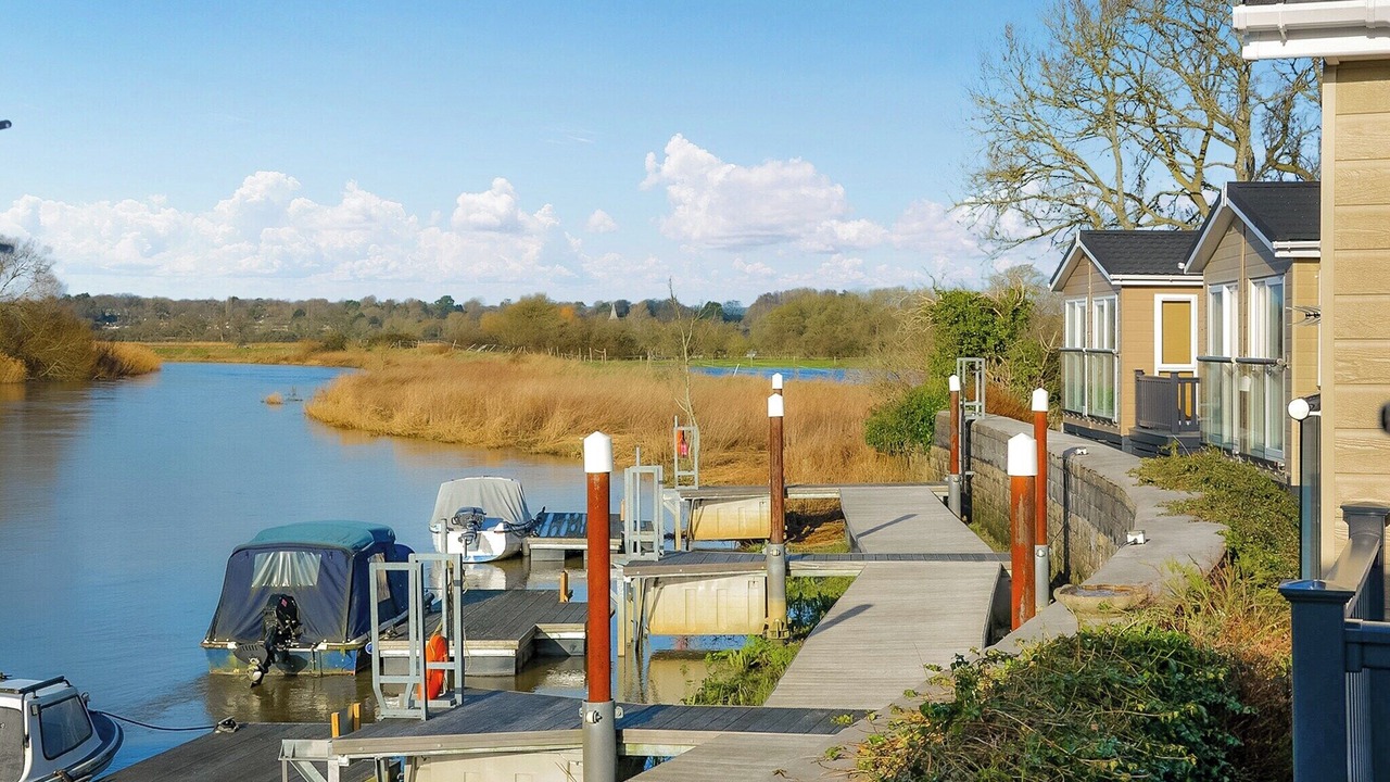 Photo of Others in Amberley