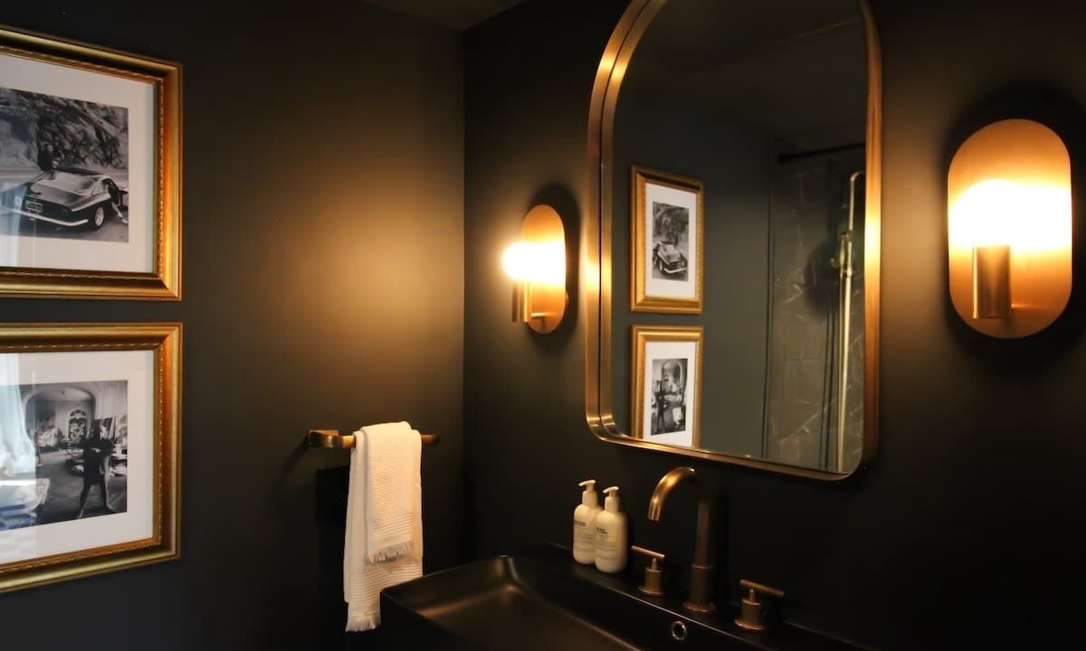 Photo of Bathroom in Turtle Creek