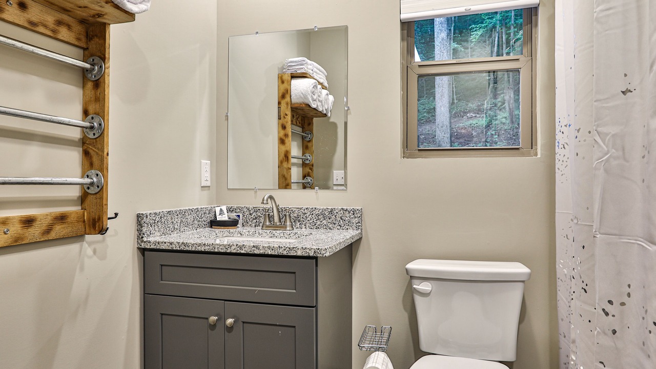 Photo of Bathroom in Tate