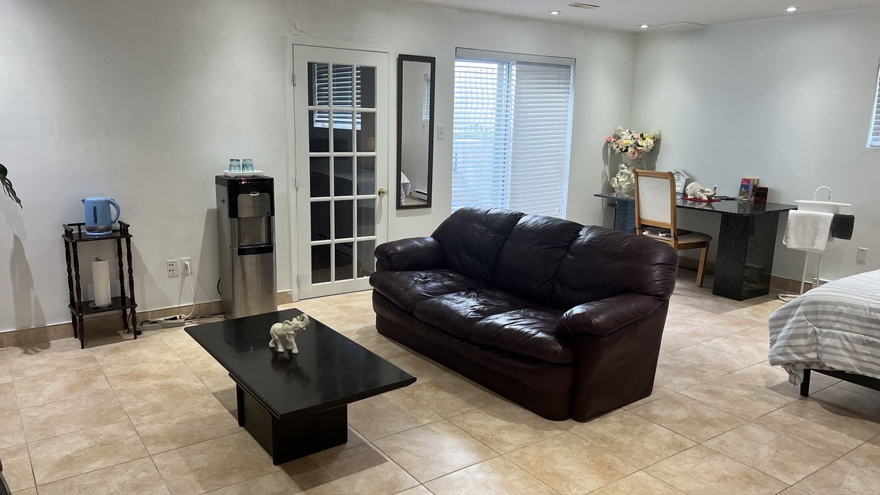 Photo of Livingroom in Saint-Leonard