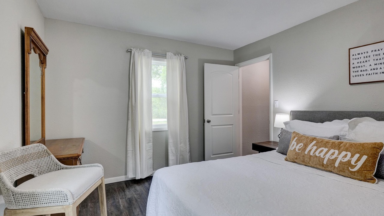 Photo of Bedroom in Lamar