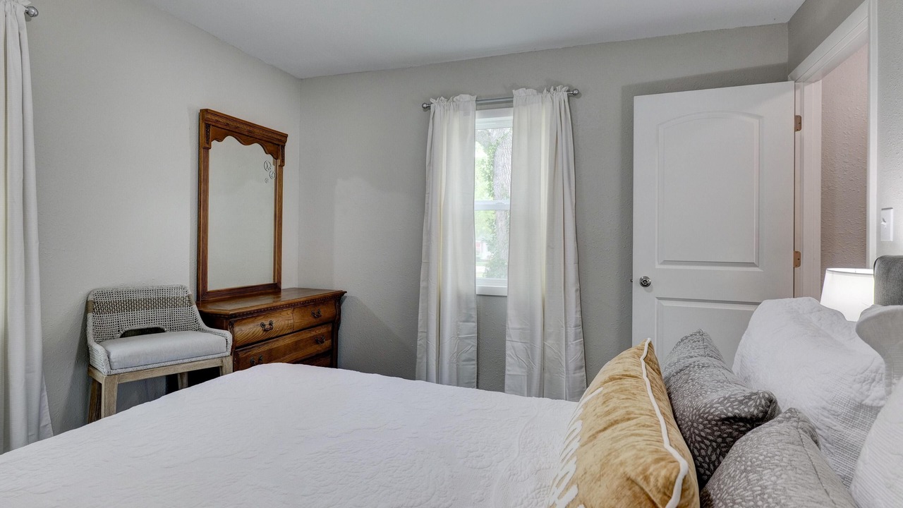 Photo of Bedroom in Lamar