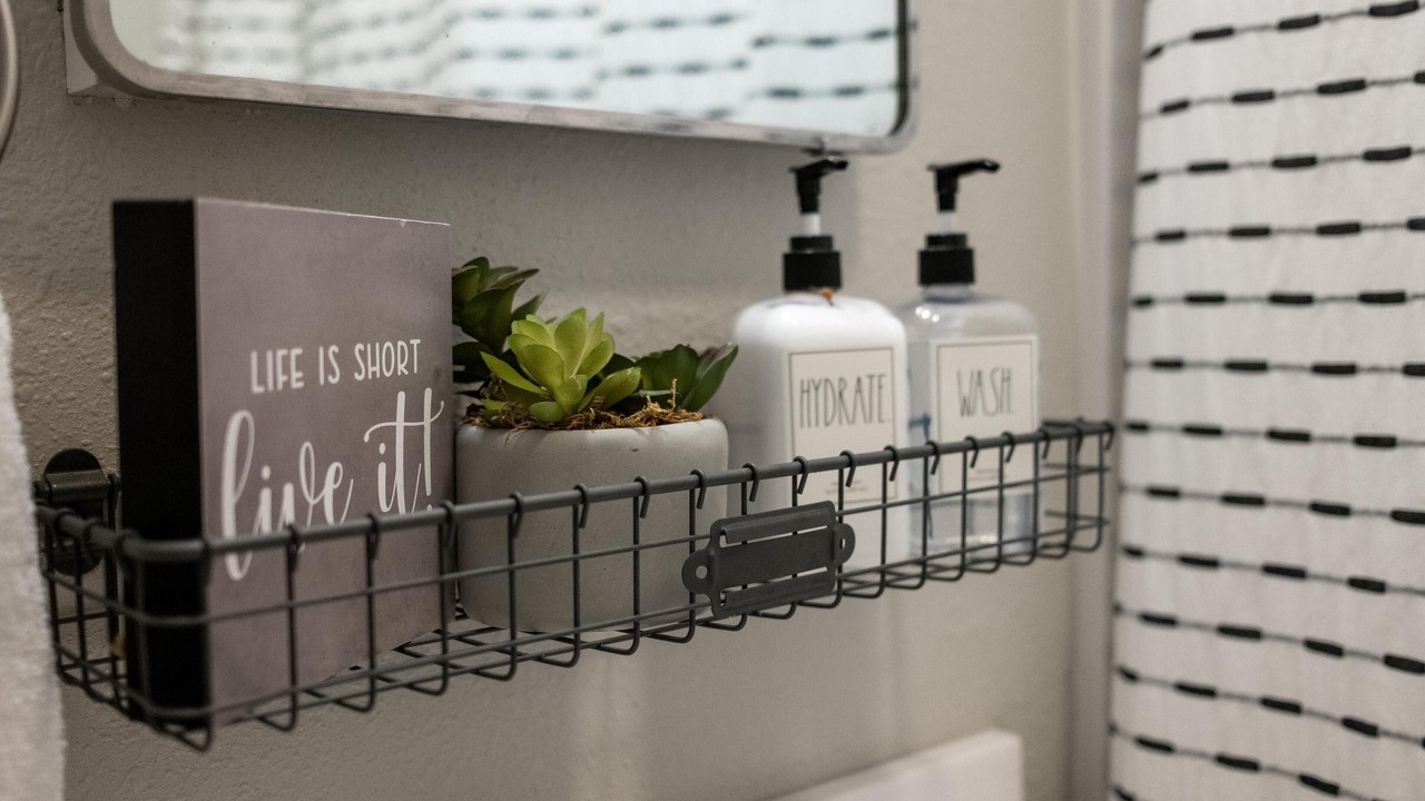 Photo of Bathroom in Lamar