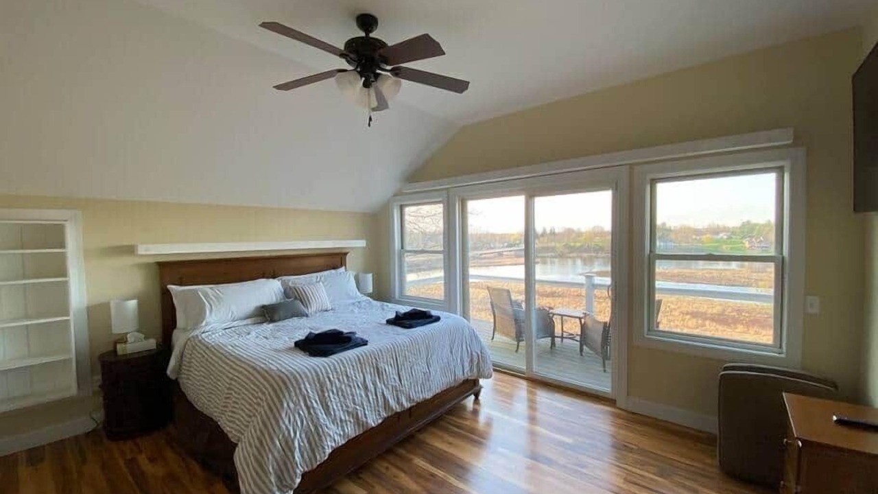Photo of Patio Balcony in Port Ontario