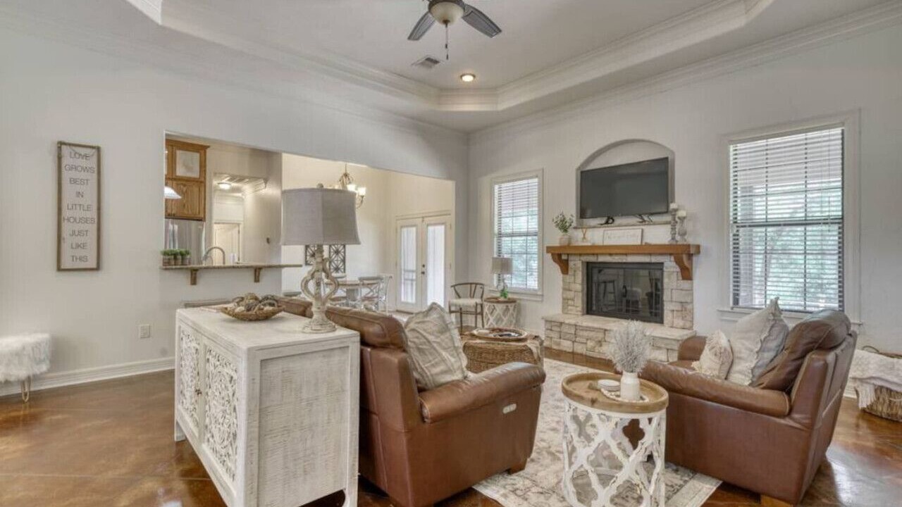 Photo of Livingroom in Brenham
