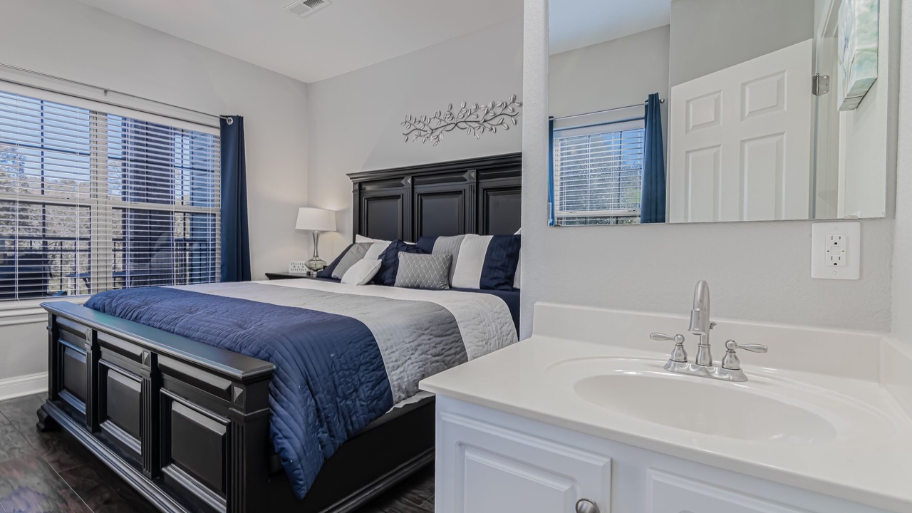 Photo of Bedroom in Branson West