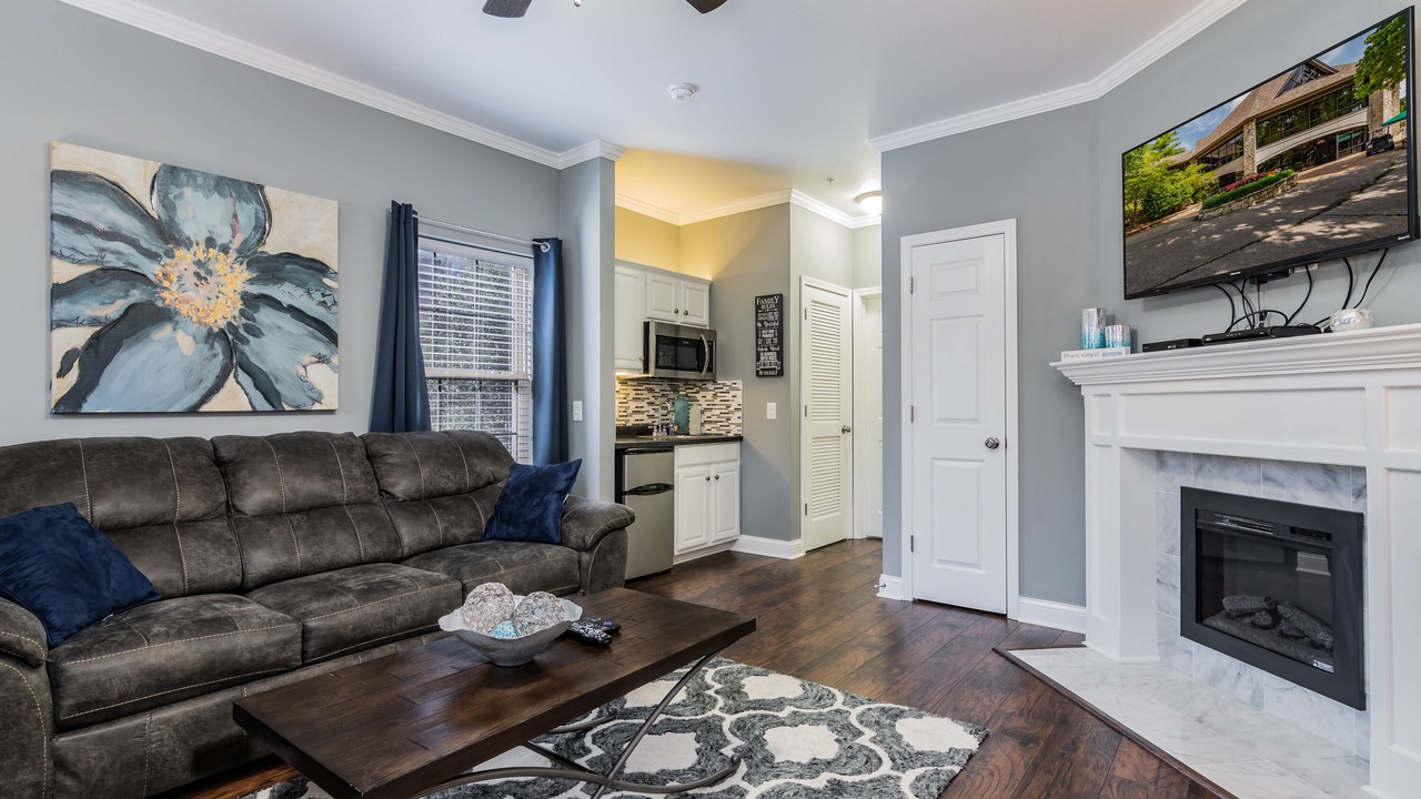 Photo of Livingroom in Branson West