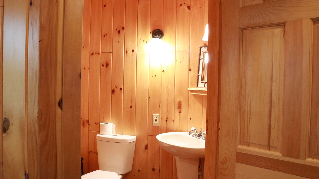 Photo of Bathroom in Inlet