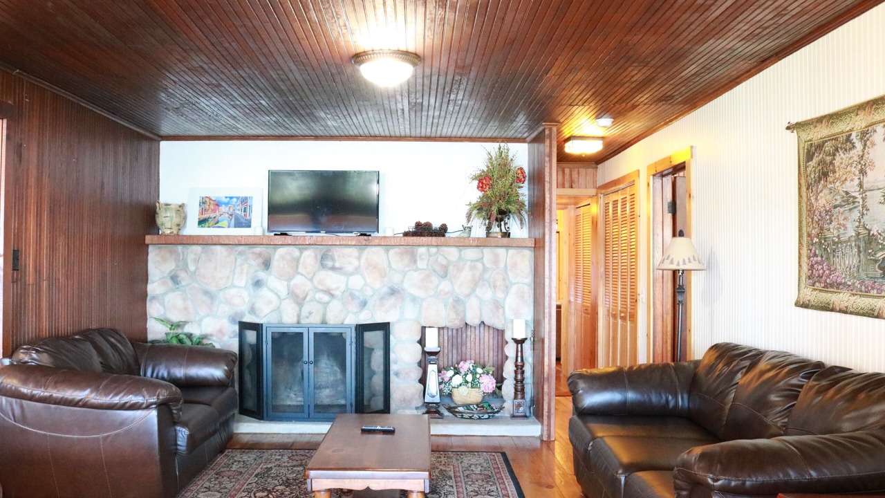 Photo of Livingroom in Inlet