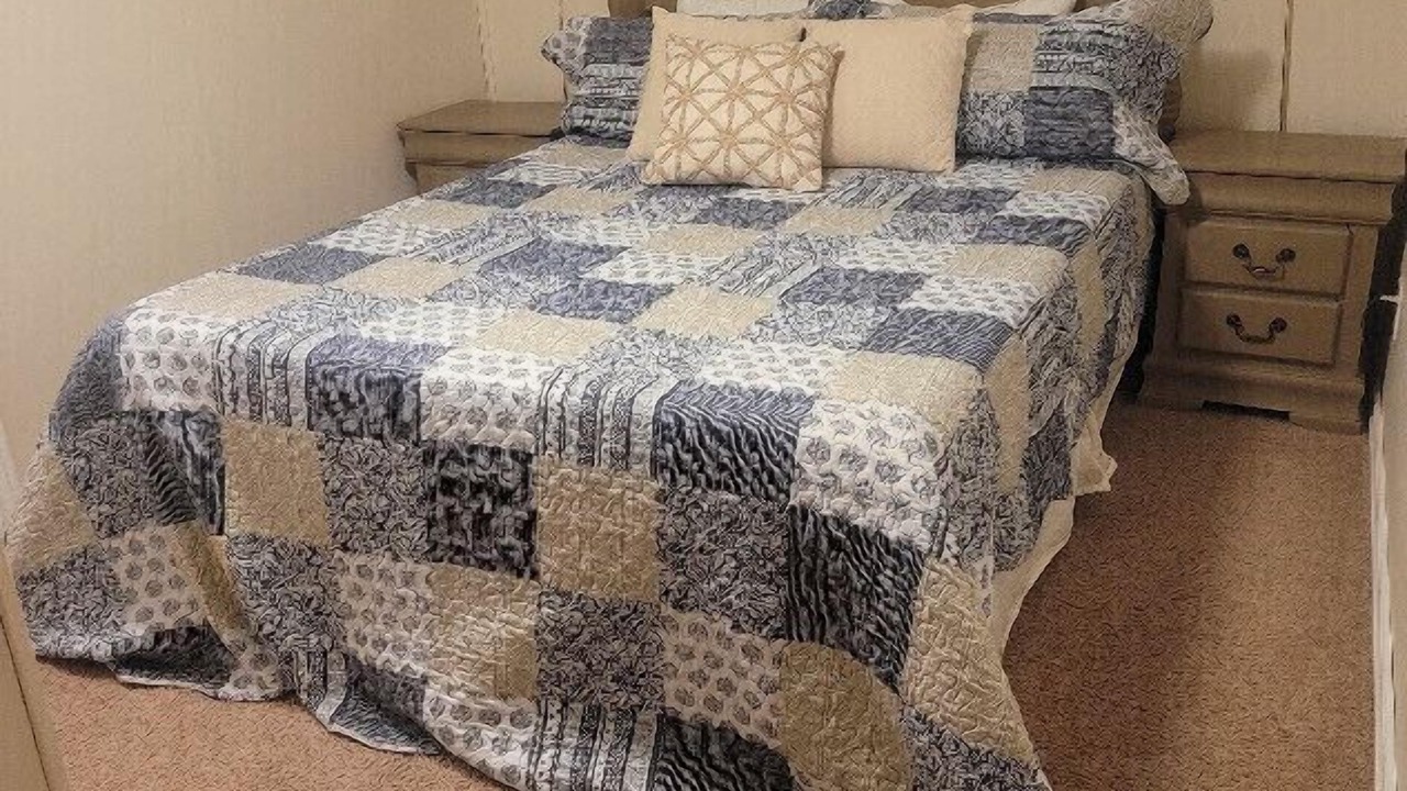 Photo of Bedroom in Gores Landing