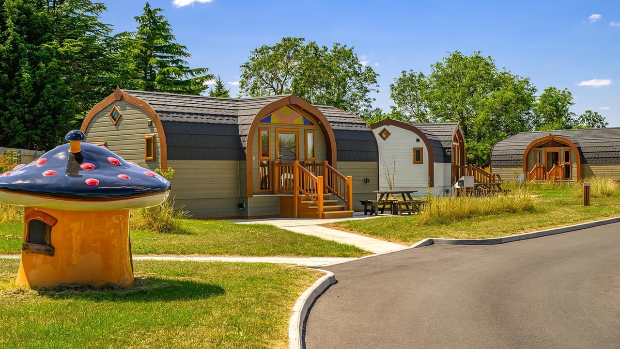 Photo of Others in Rampton