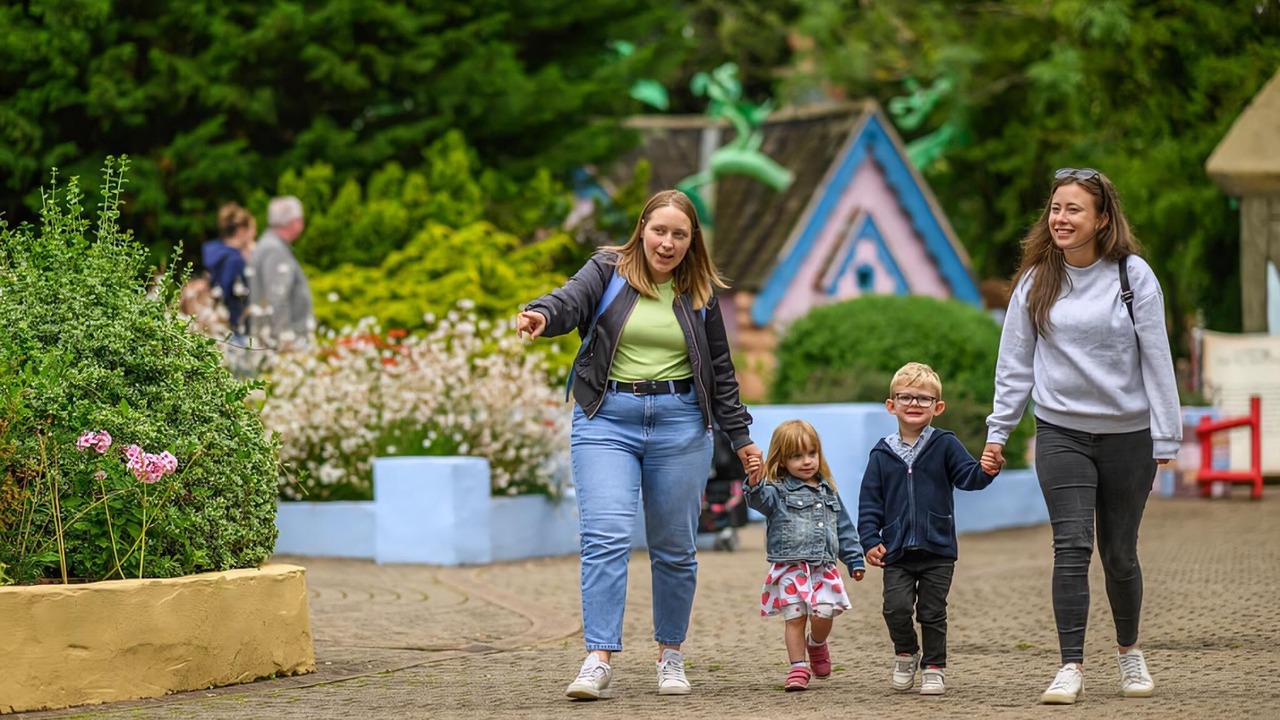 Photo of Others in Rampton