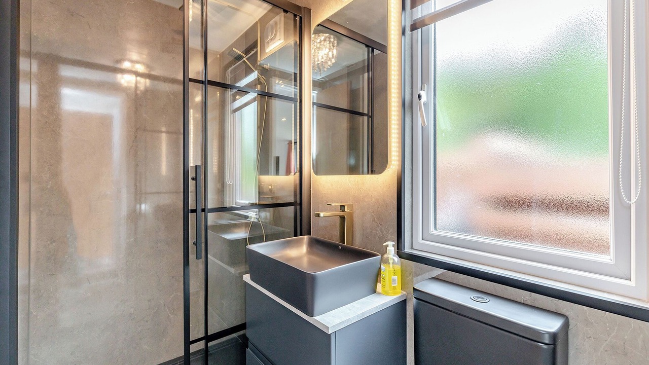 Photo of Others in Longnor