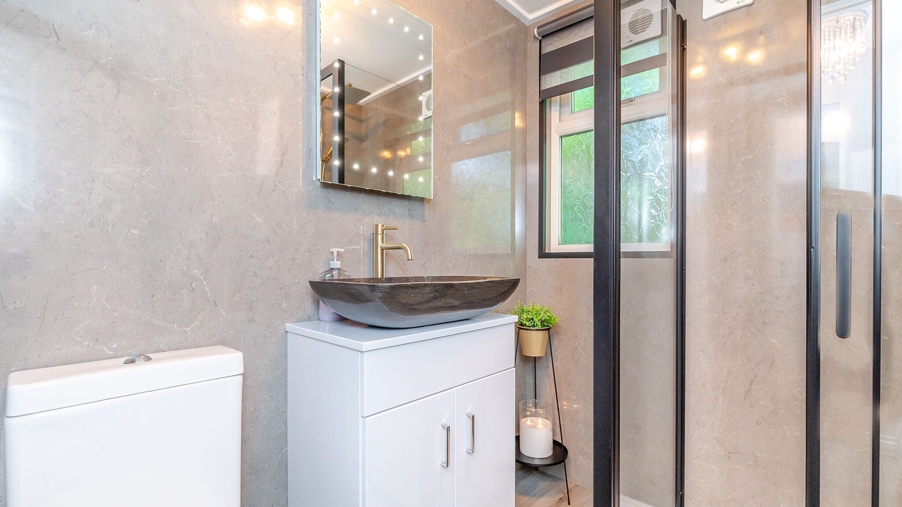 Photo of Others in Longnor