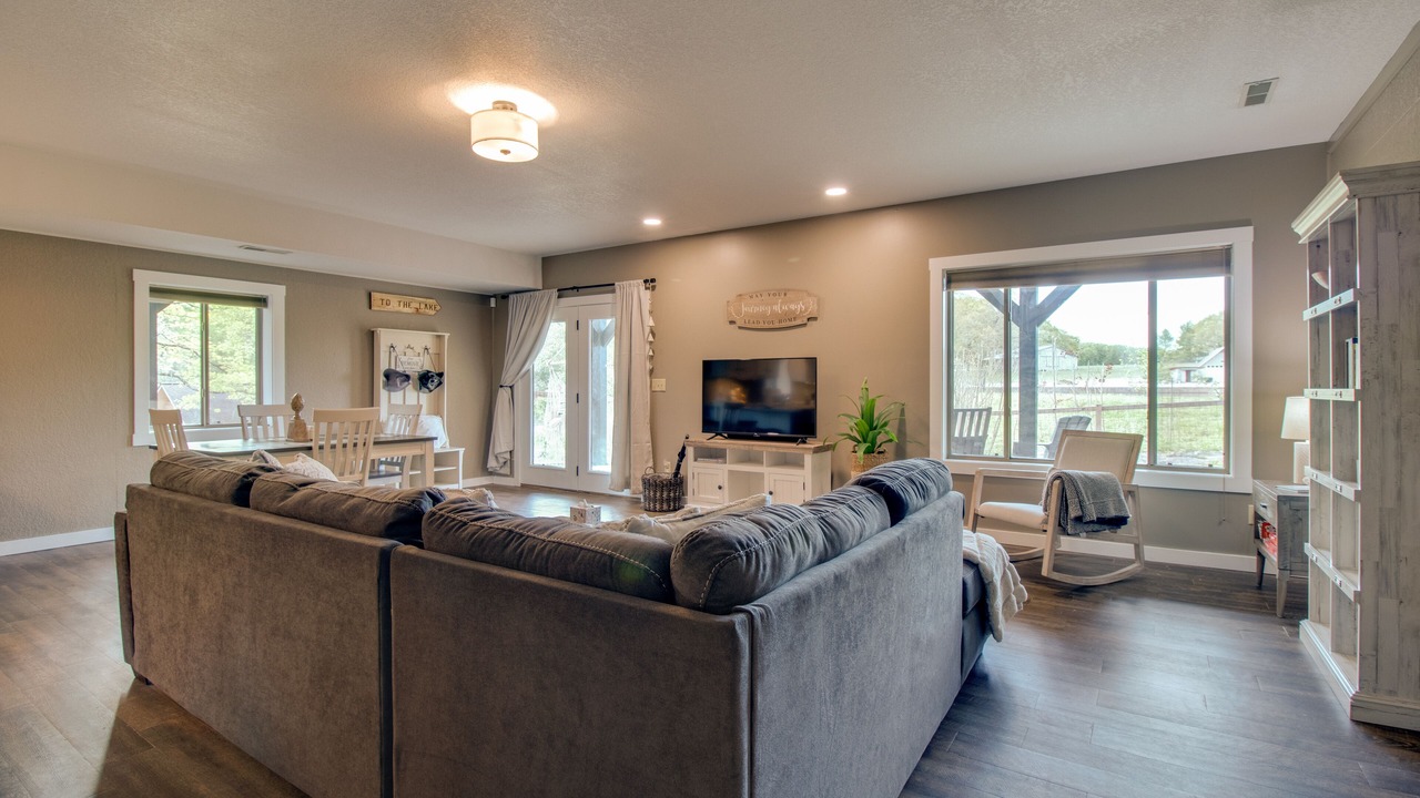 Photo of Livingroom in Poplar Bluff
