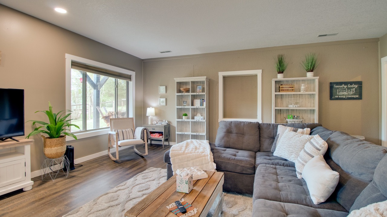 Photo of Livingroom in Poplar Bluff