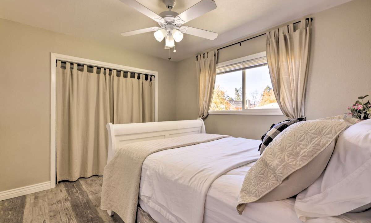 Photo of Bedroom in Lewis